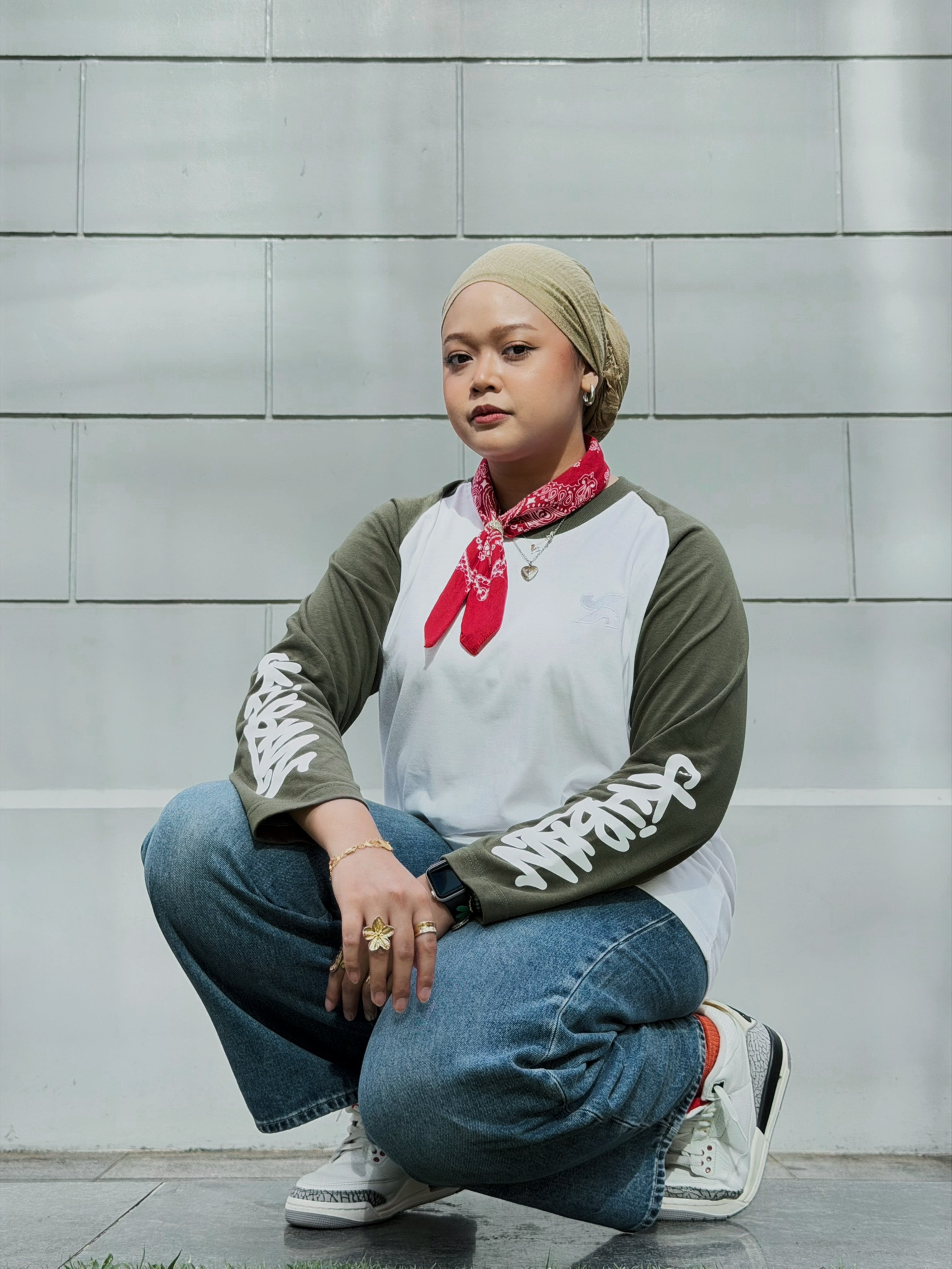 KIBAN RAGLAN T